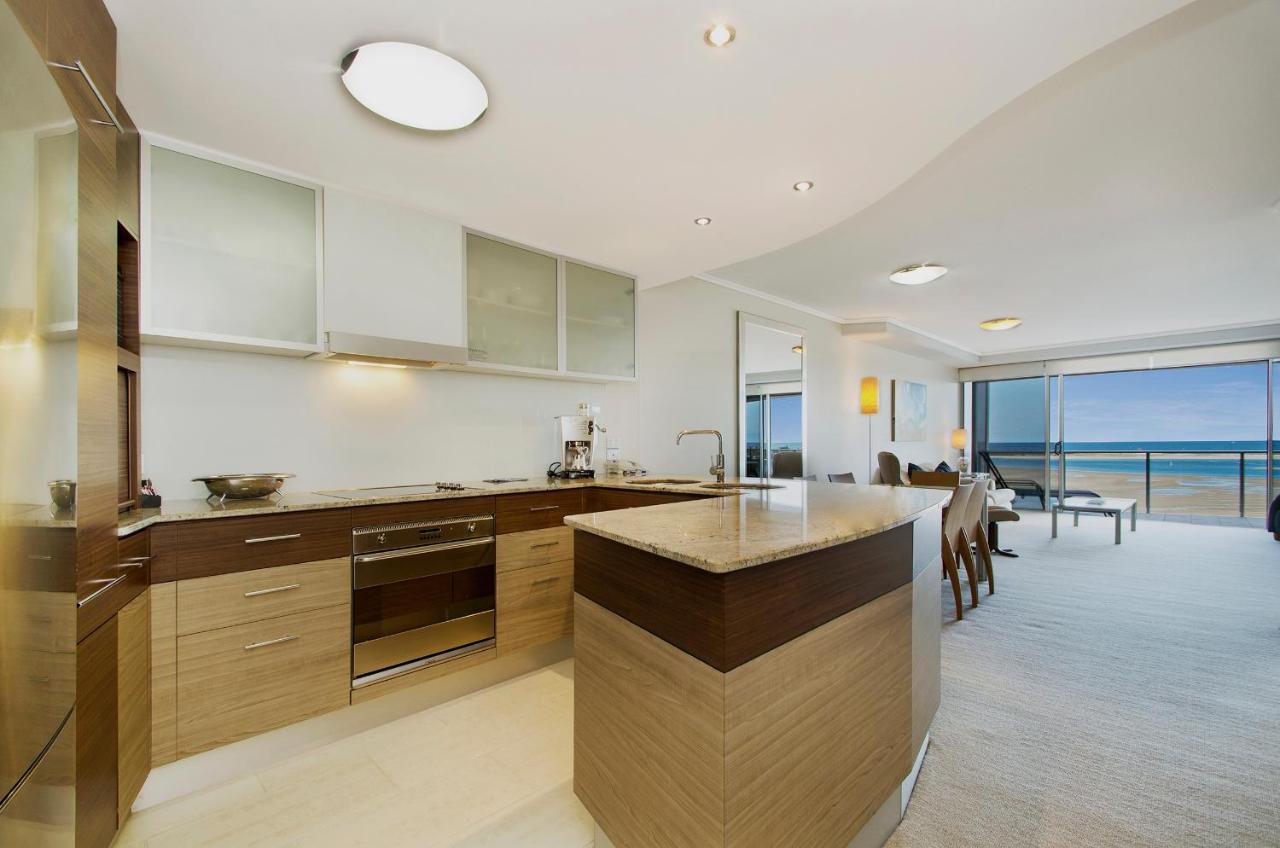 Waves Maroochy River