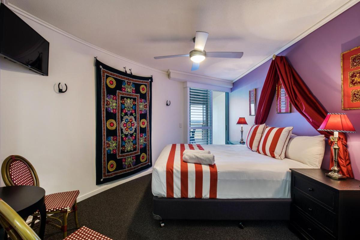 Waves Maroochy River