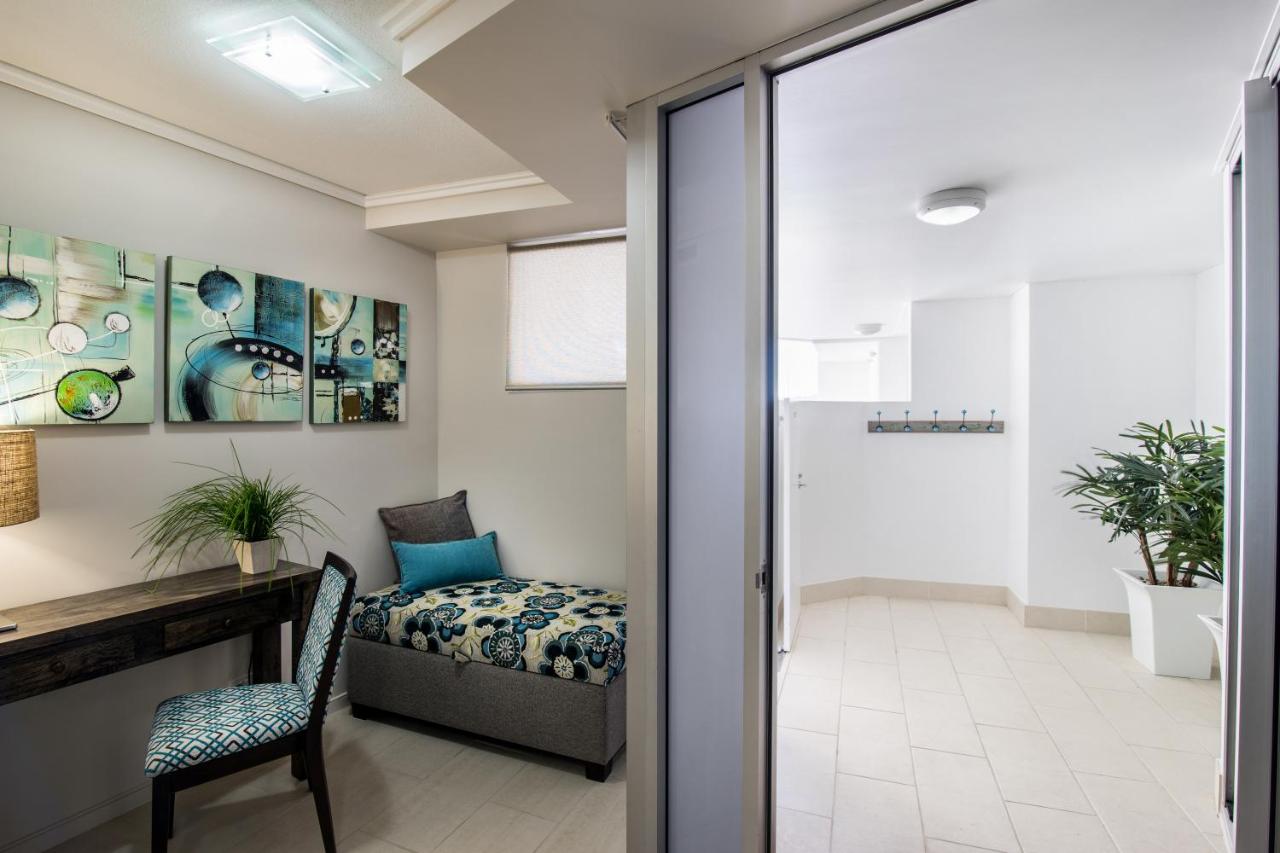 Waves Maroochy River