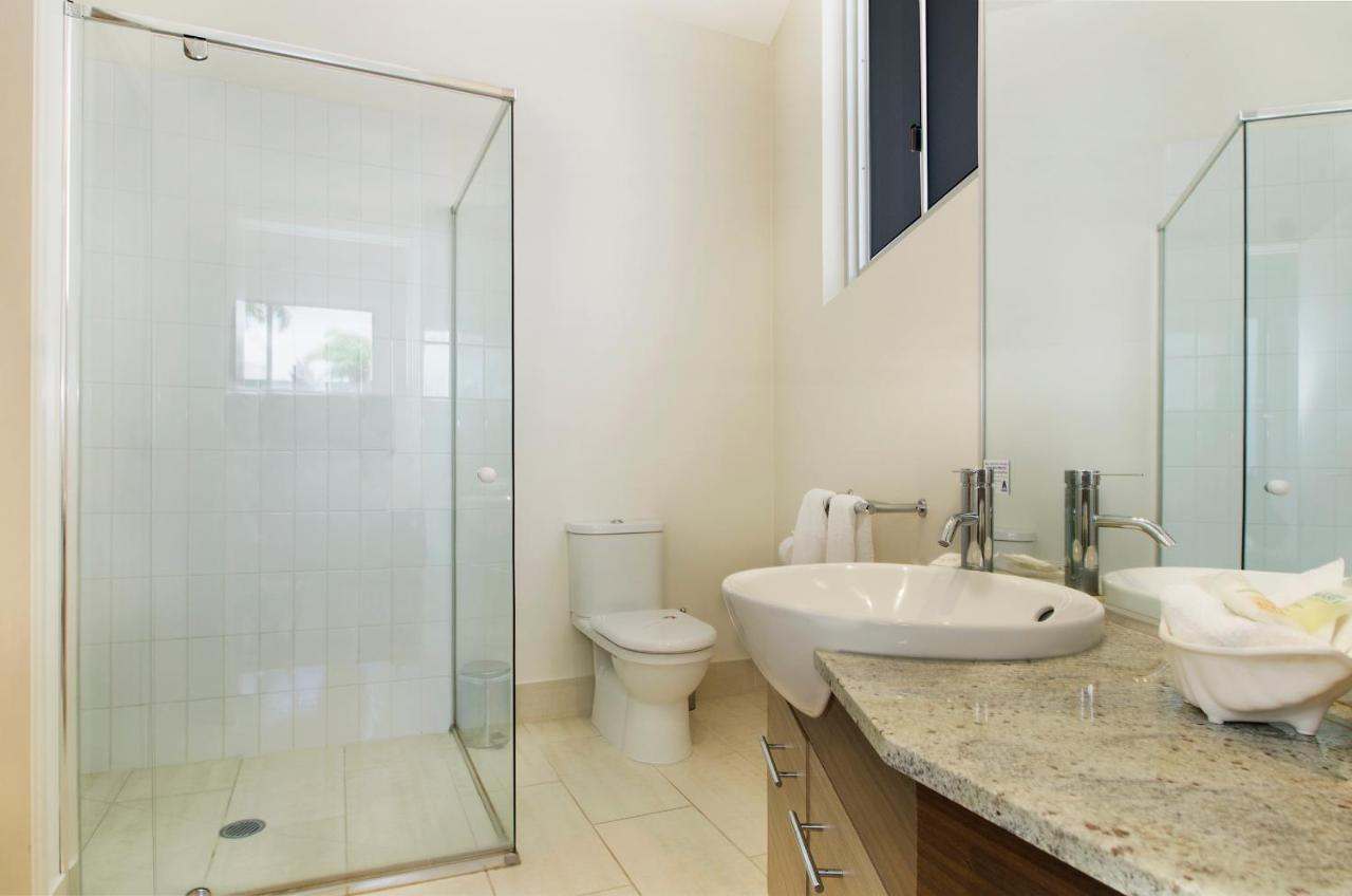 Waves Maroochy River