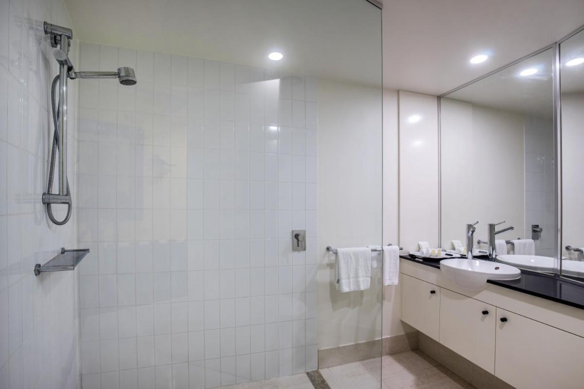 Waves Maroochy River