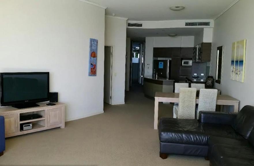 Waves Maroochy River