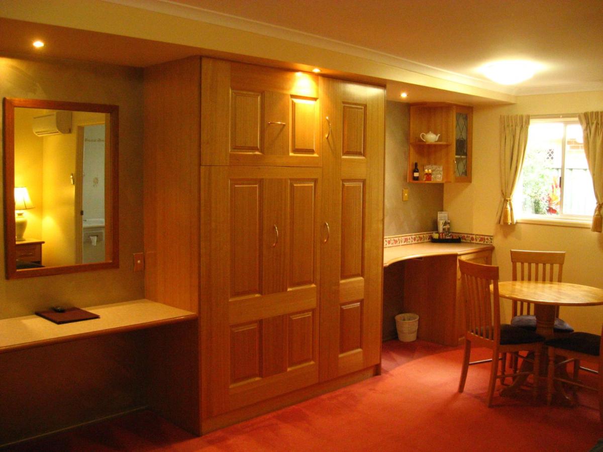 McNevins Maryborough Motel