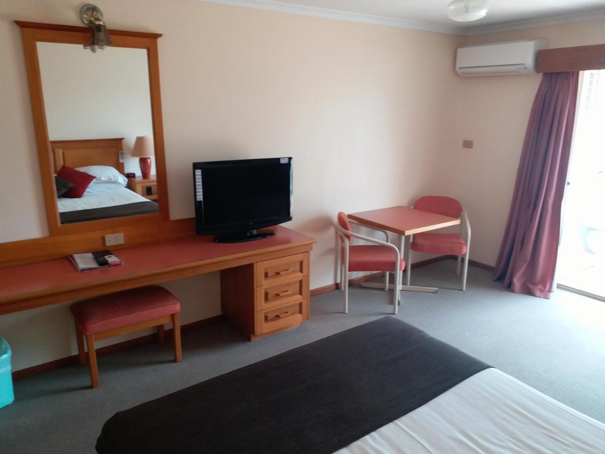 McNevins Maryborough Motel