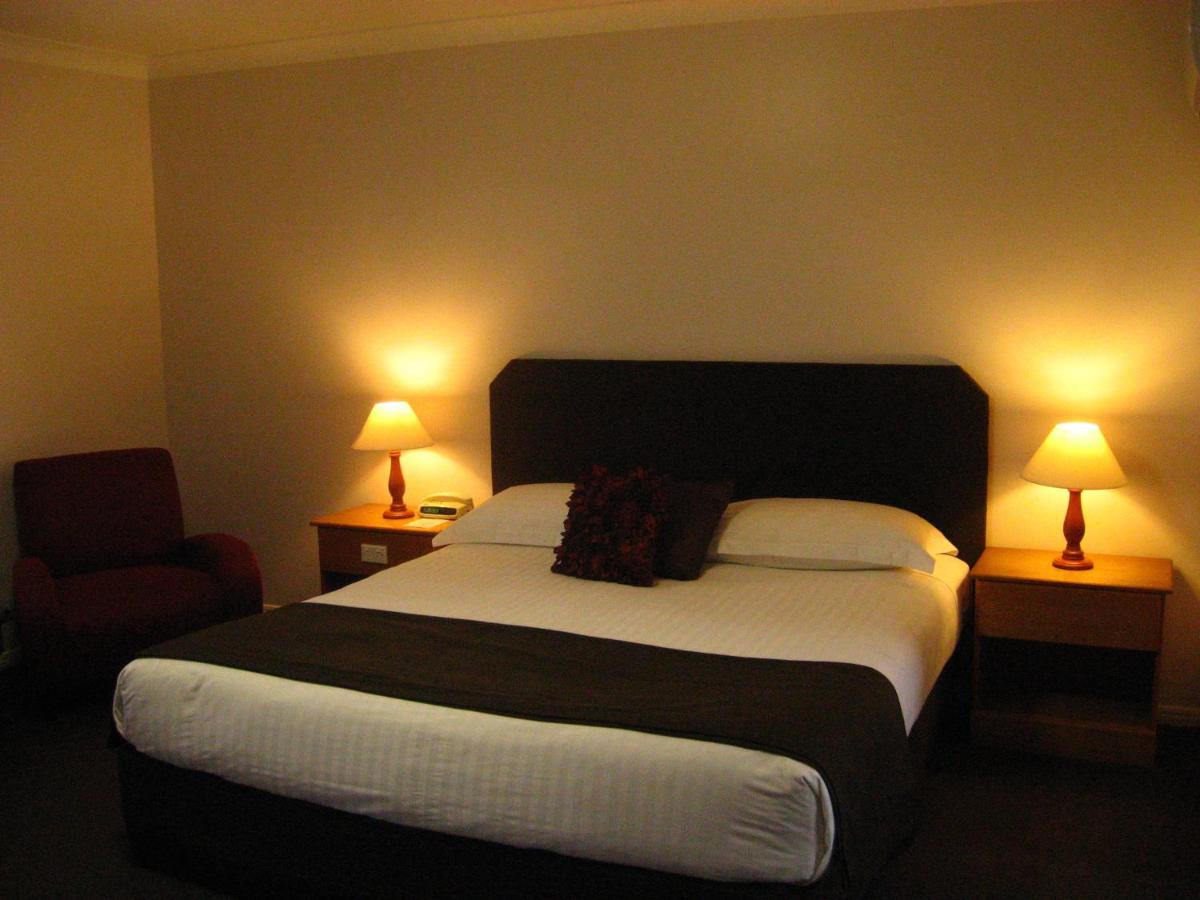 McNevins Maryborough Motel