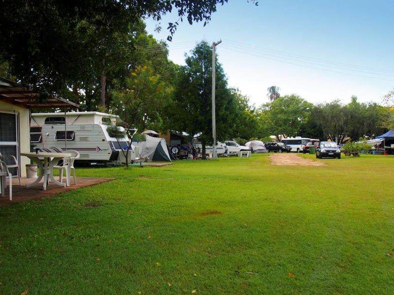 Poona Palms Caravan Park