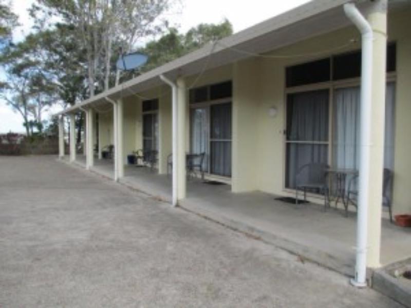 Poona Palms Caravan Park