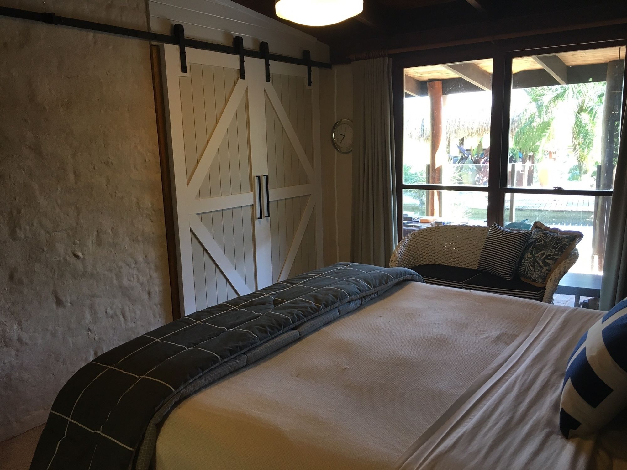 Hinterland Hideaway
