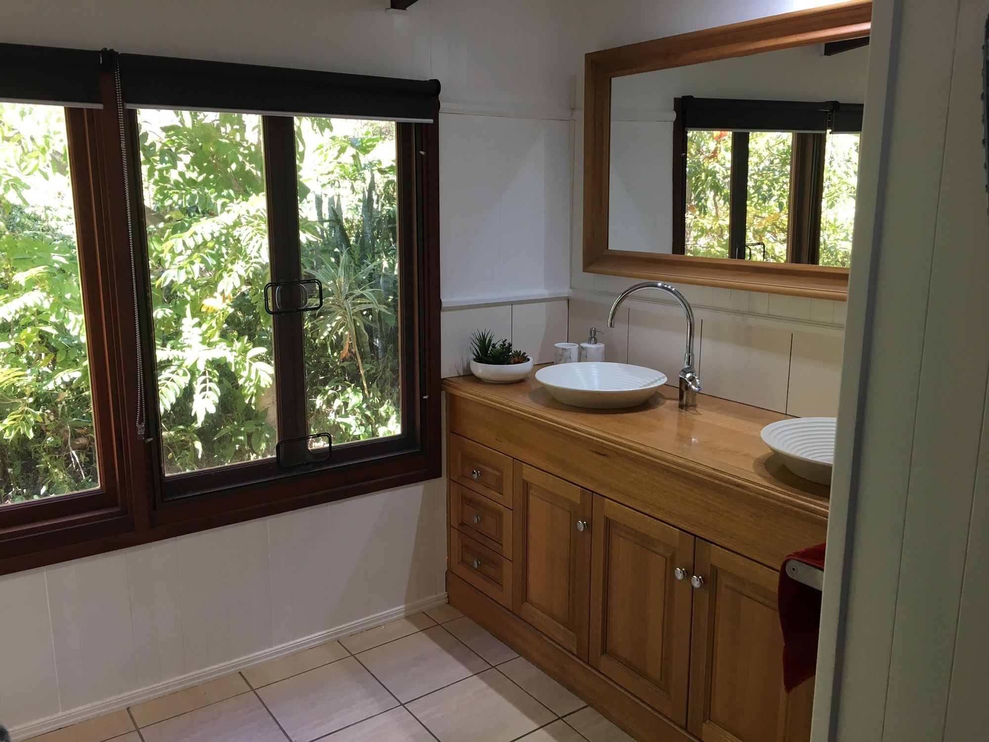 Hinterland Hideaway