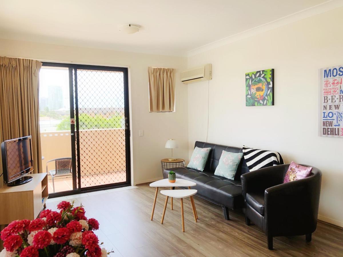 Mermaid Beach Park View