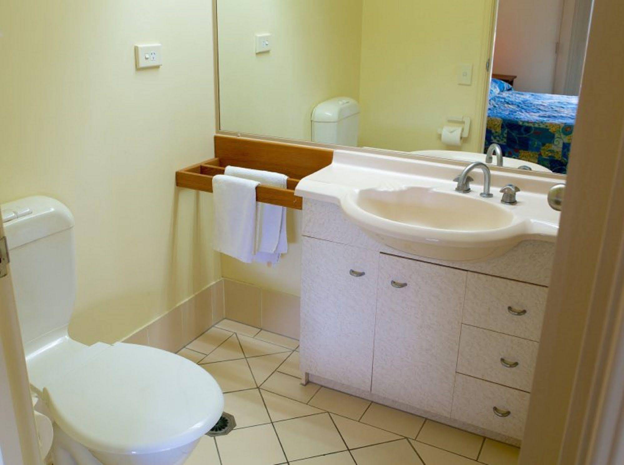 Sailfish Cove Resort