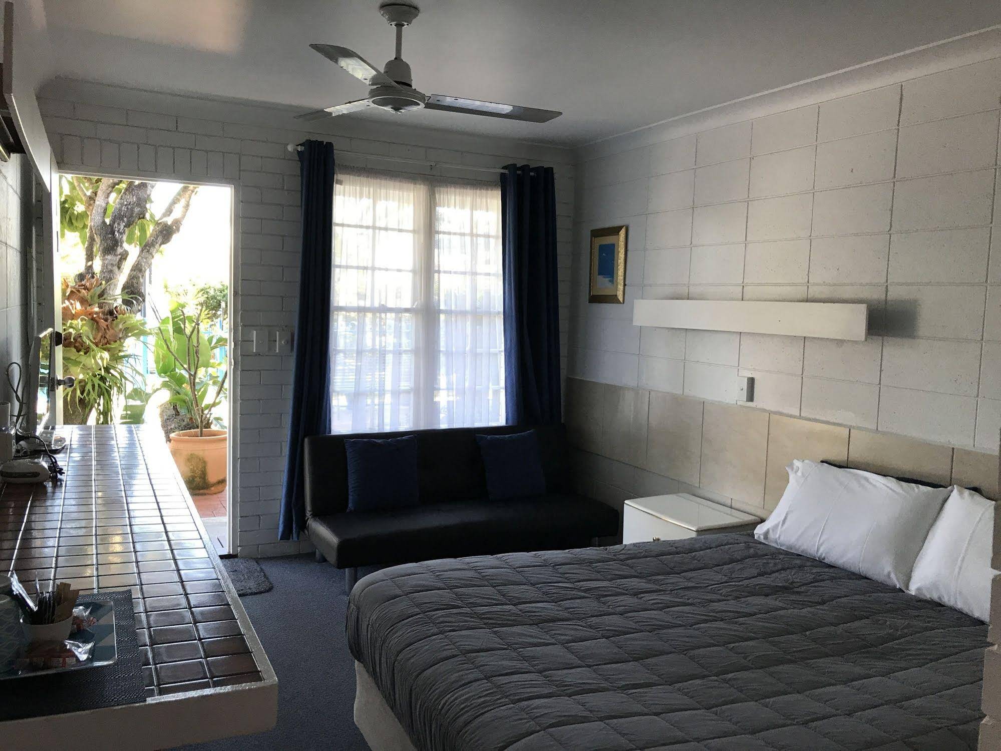 Surf Street Motel