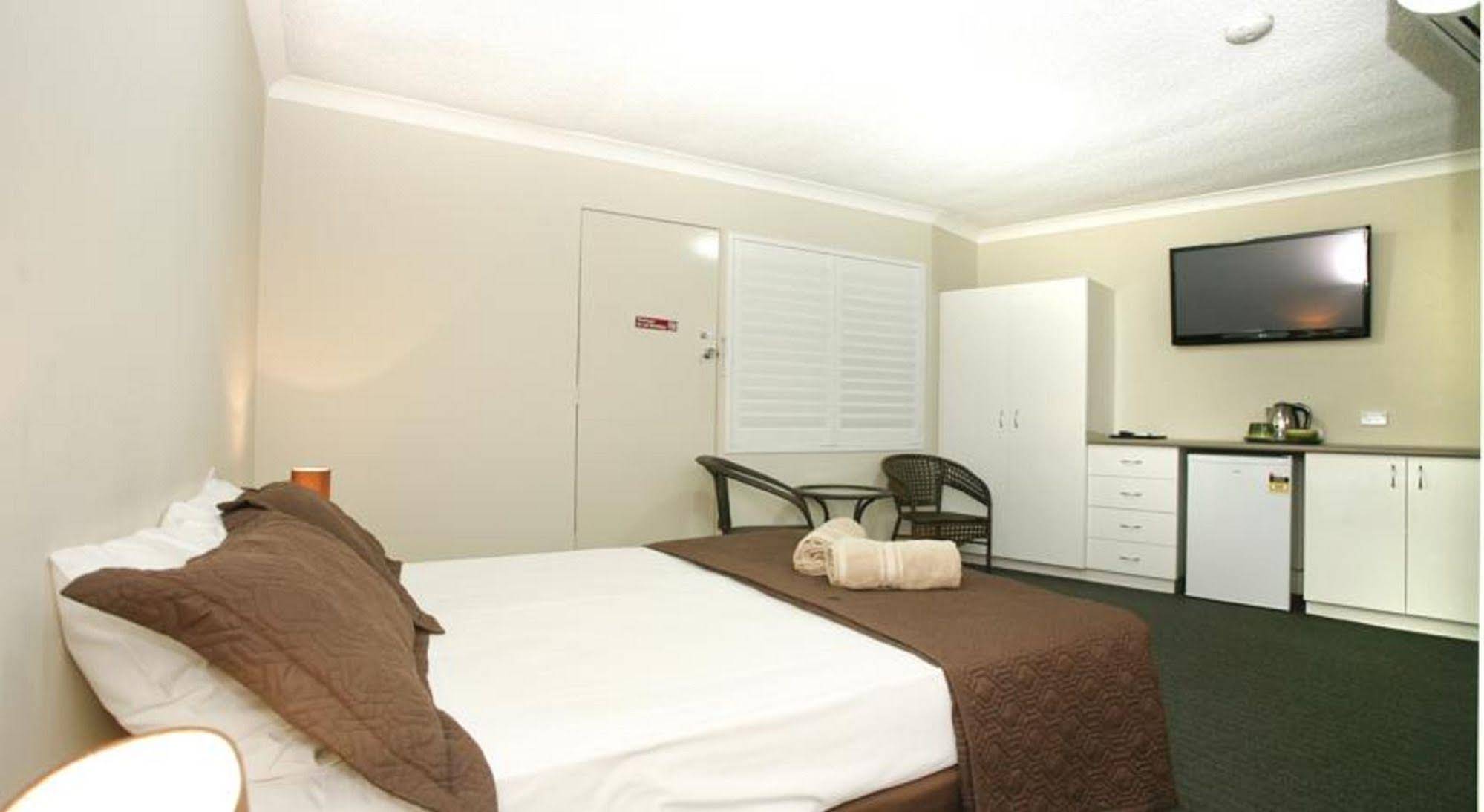 Tropicana Motel