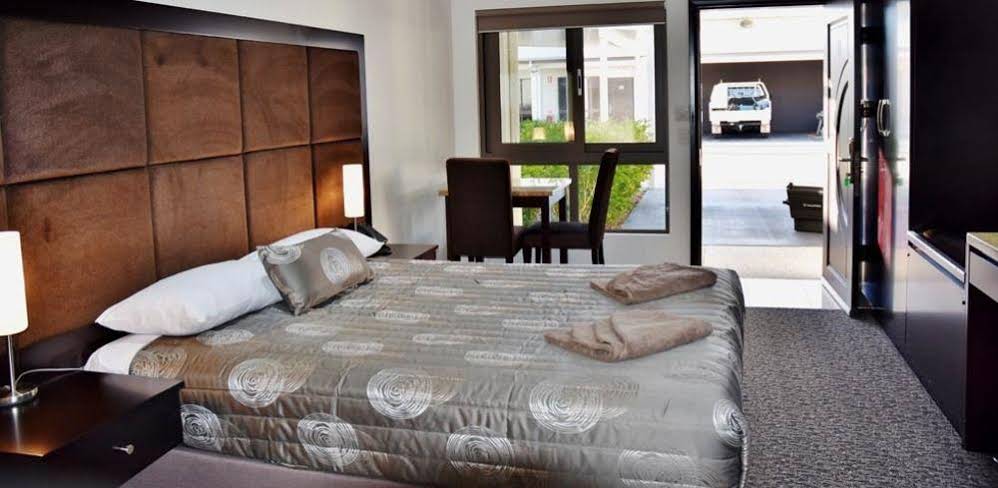Western Downs Motor Inn