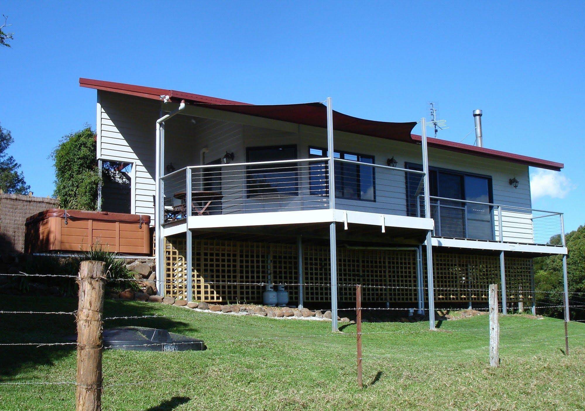 Hunchy Hideaway