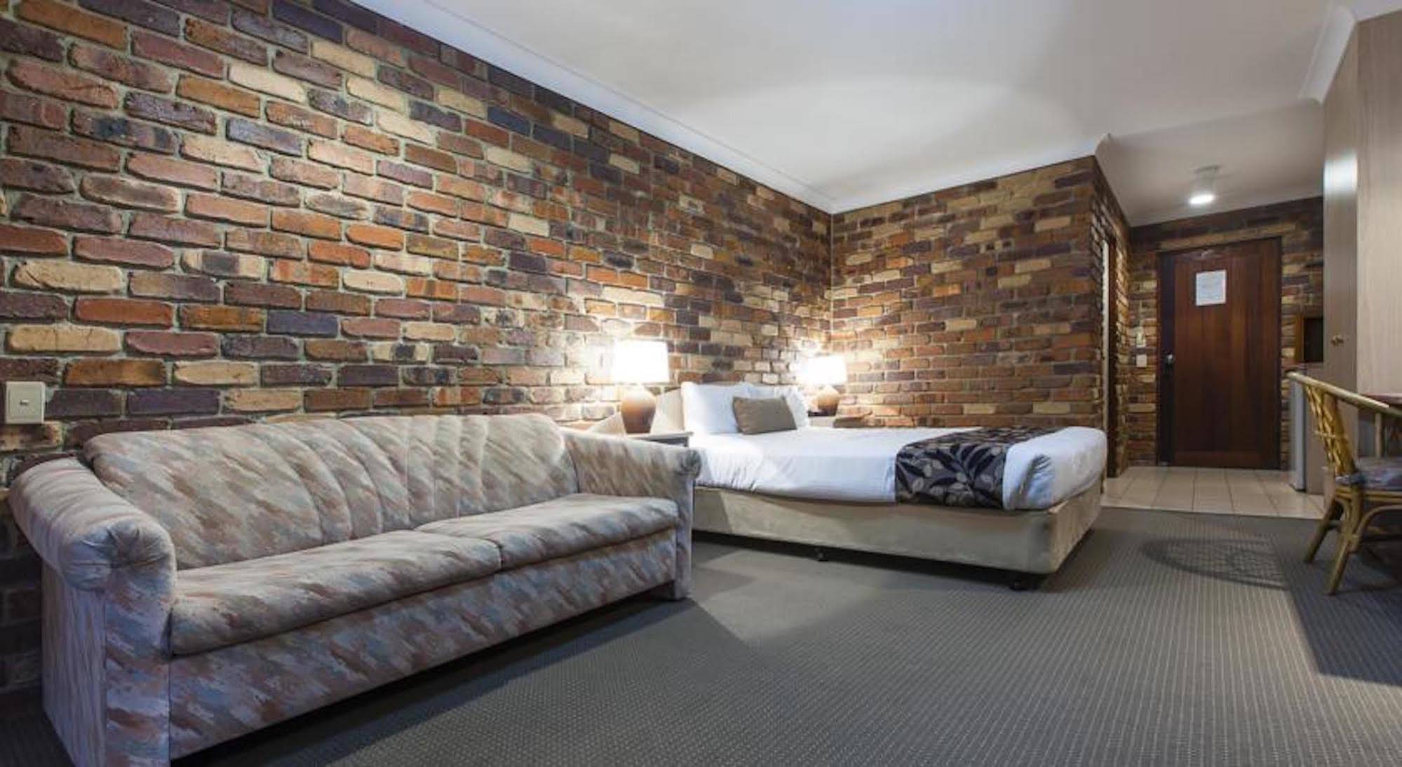 Montville Mountain Inn Resort