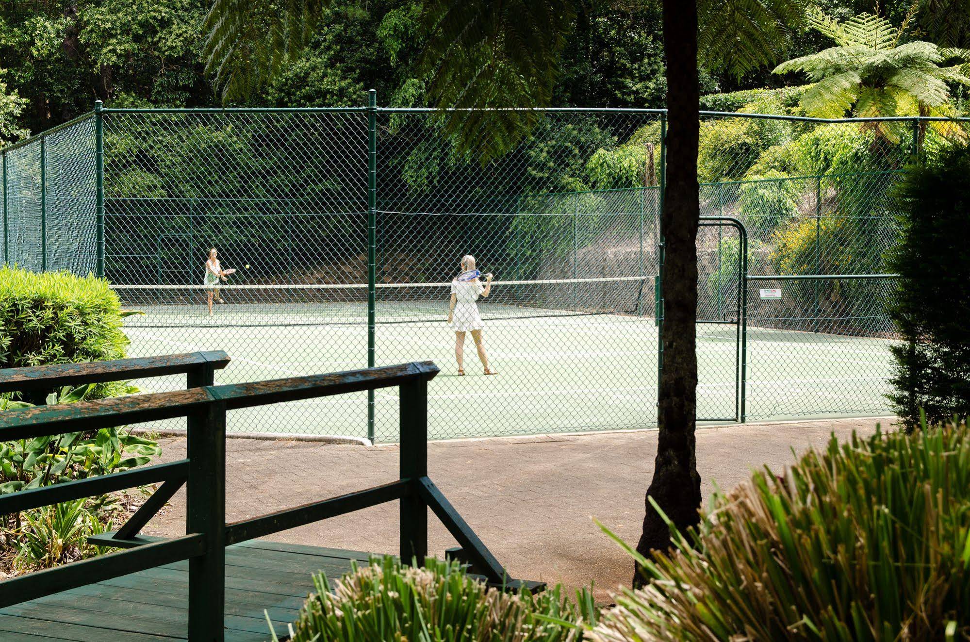 Montville Mountain Inn Resort