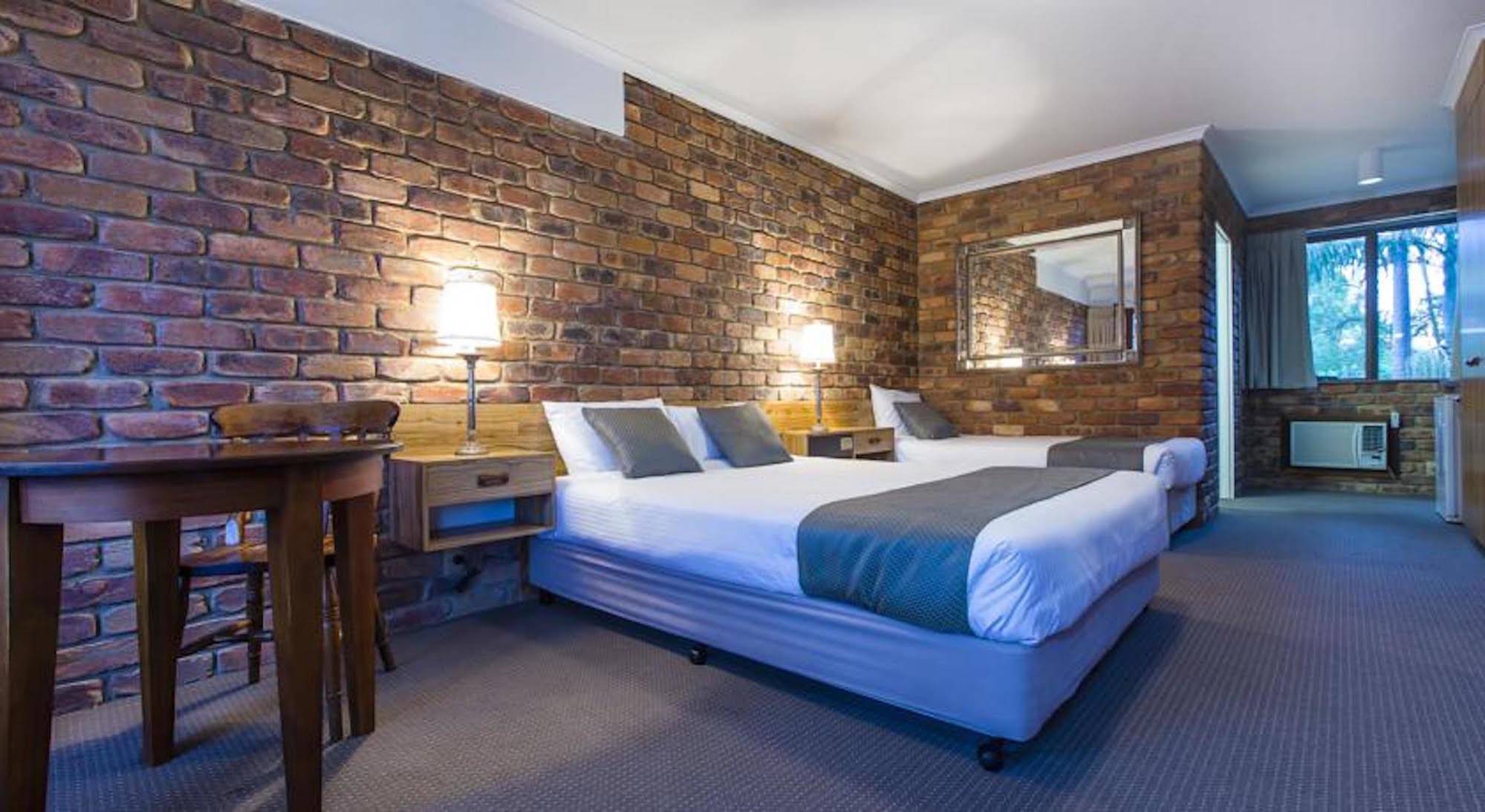Montville Mountain Inn Resort