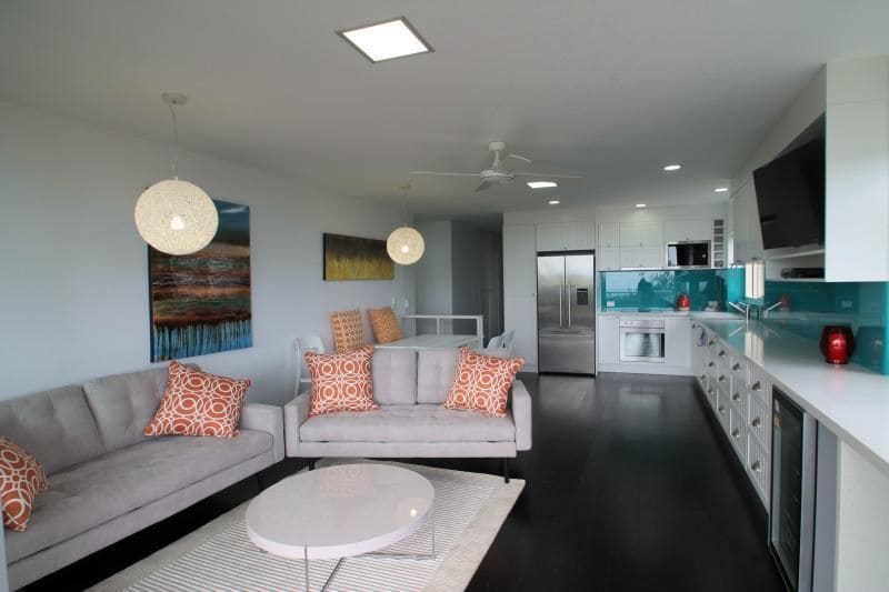 84 The Spit Holiday Apartments