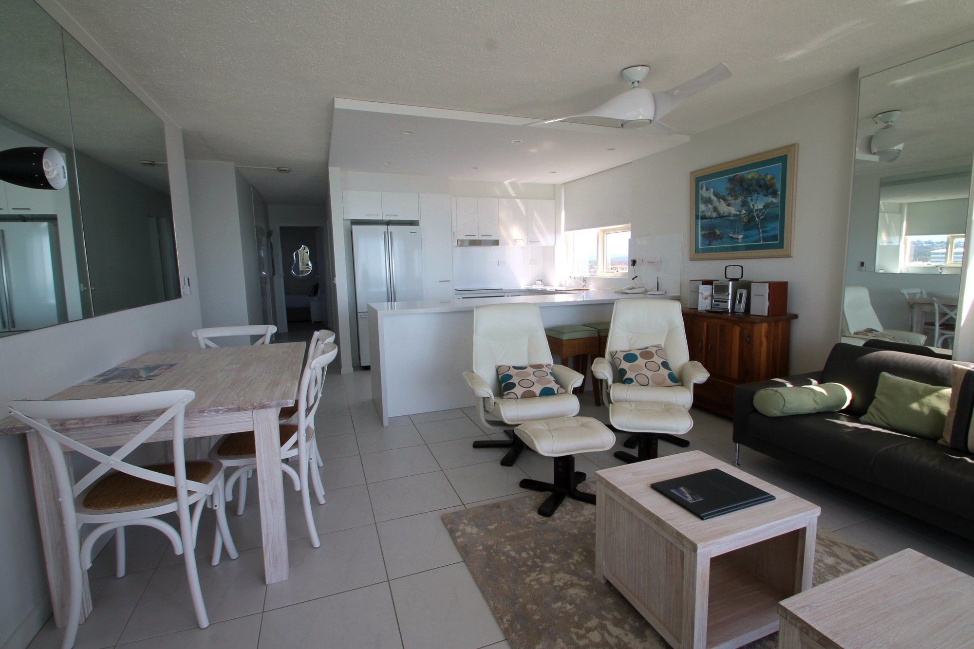 84 The Spit Holiday Apartments