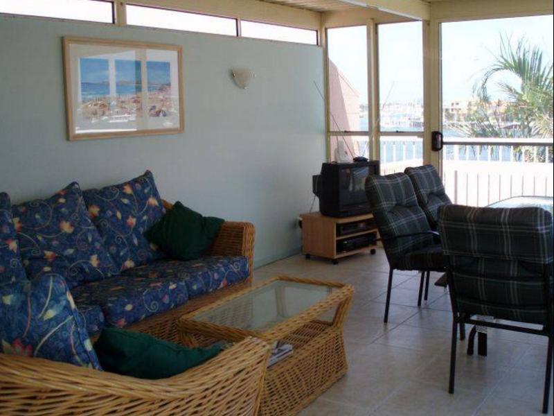 Apartment Riverside 10