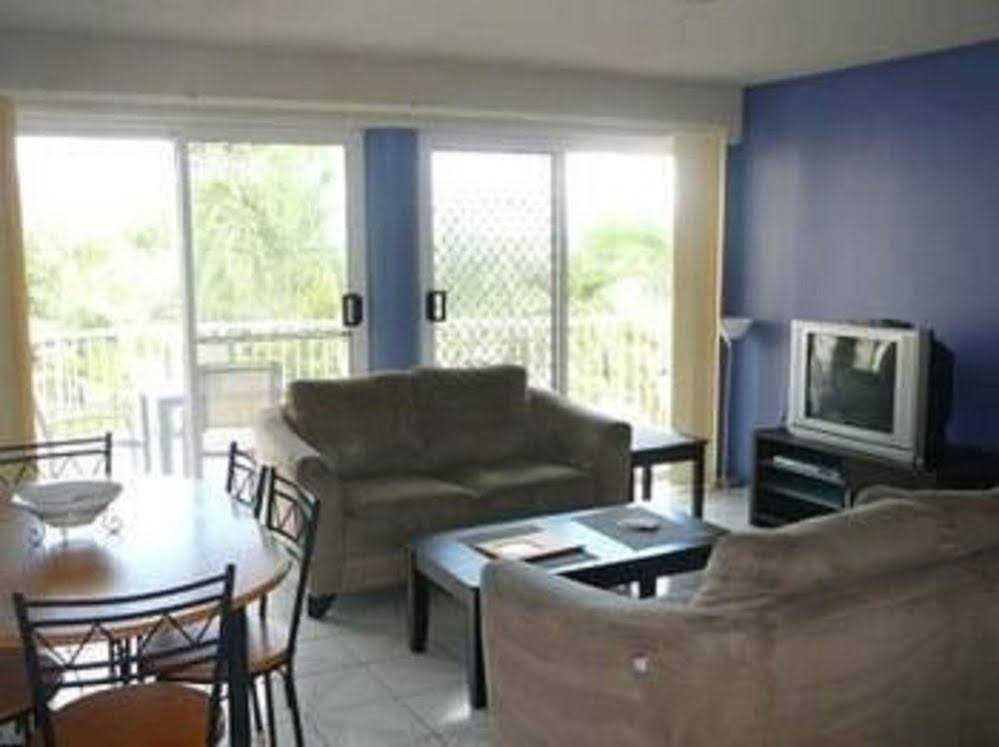 Bay Views and Harbourview Apartments