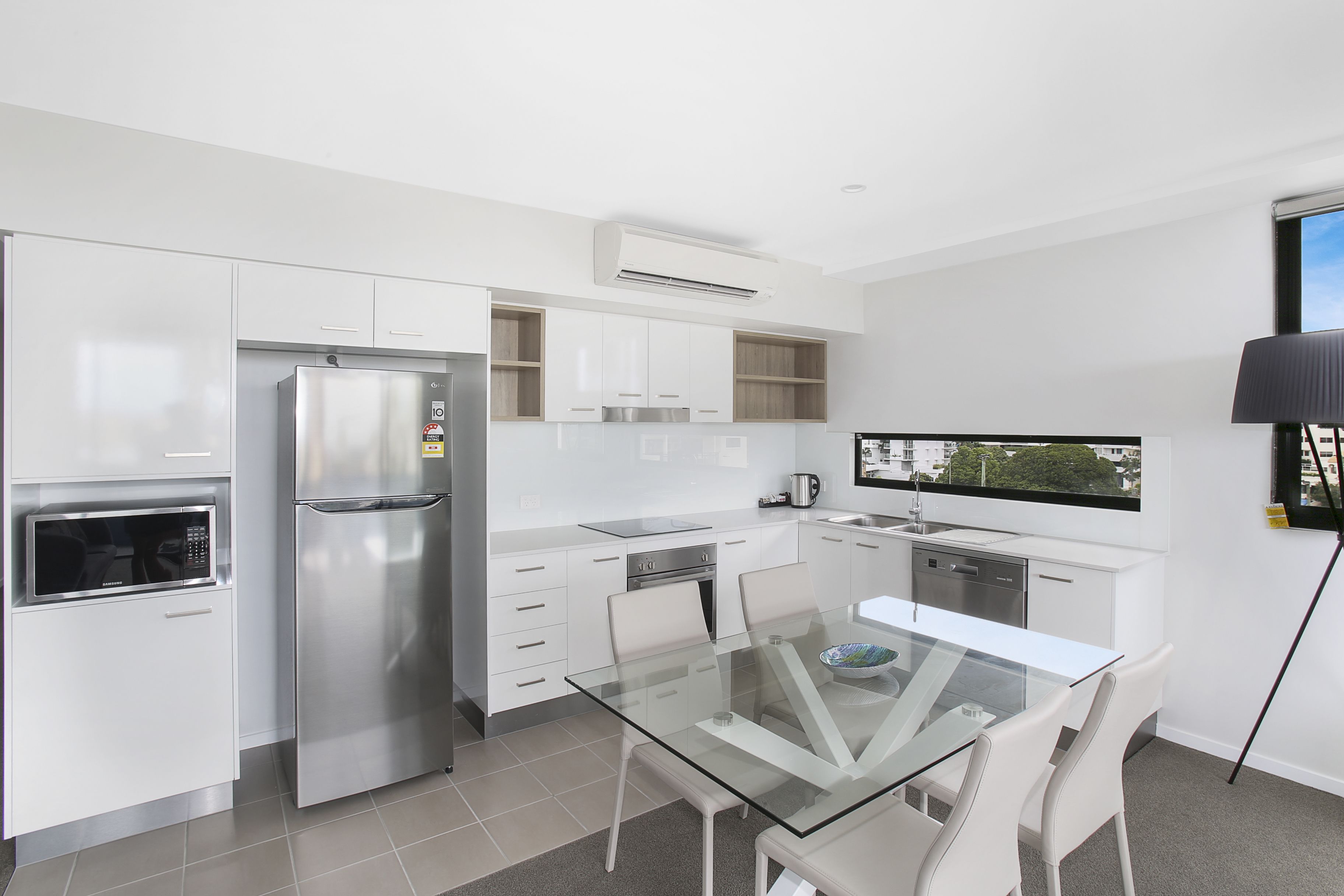 Direct Hotels – Sea Breeze Mooloolaba