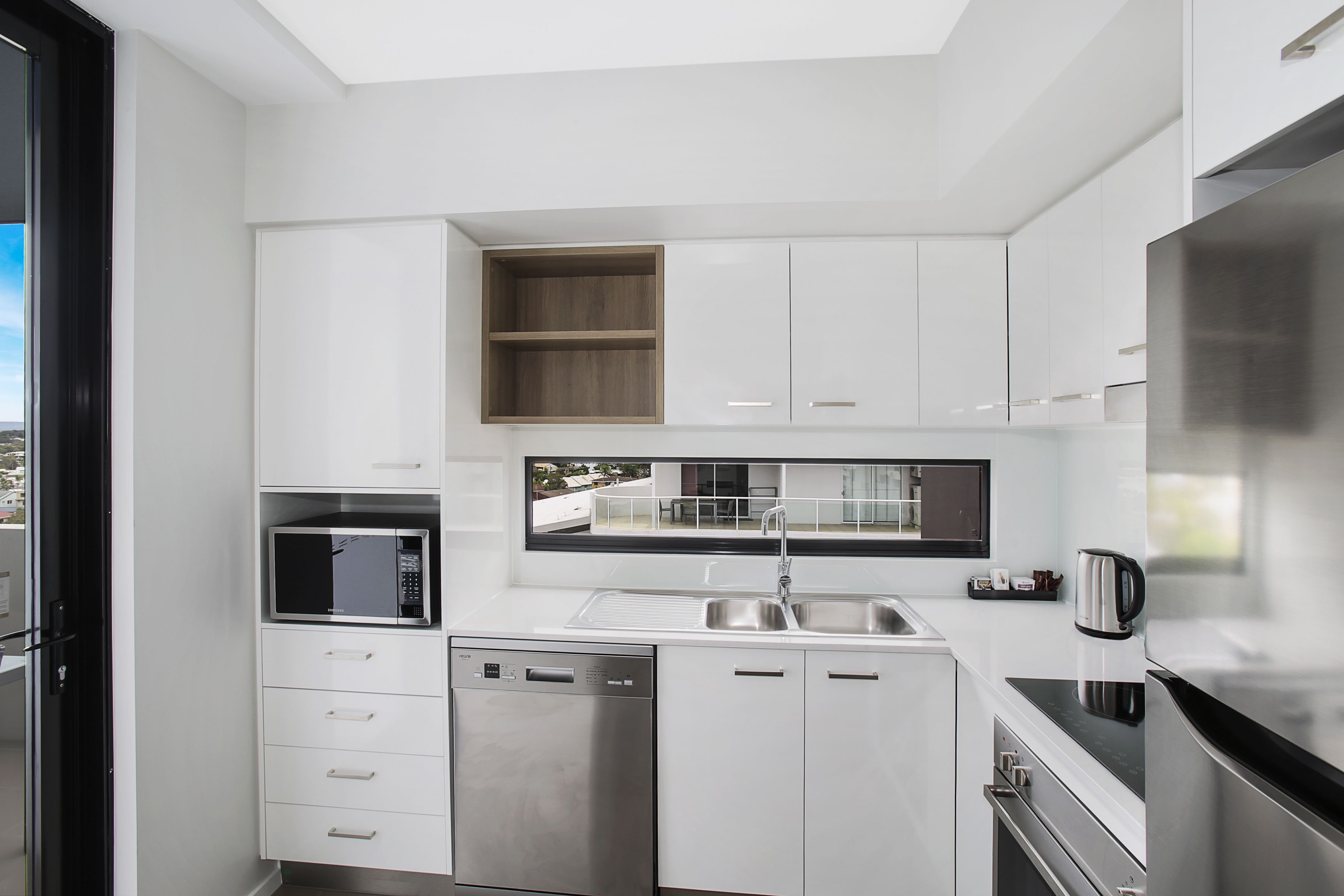 Direct Hotels – Sea Breeze Mooloolaba