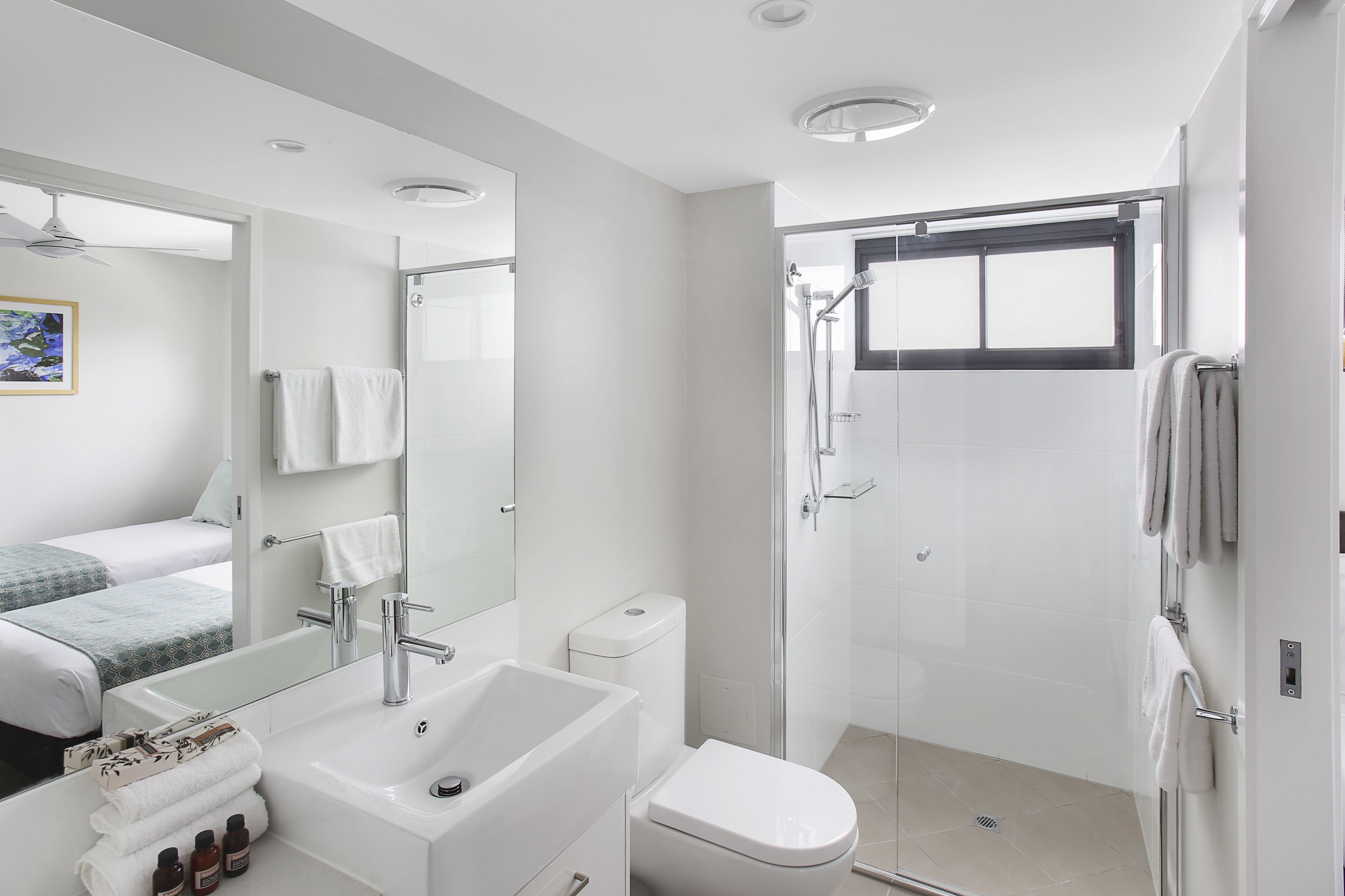 Direct Hotels – Sea Breeze Mooloolaba