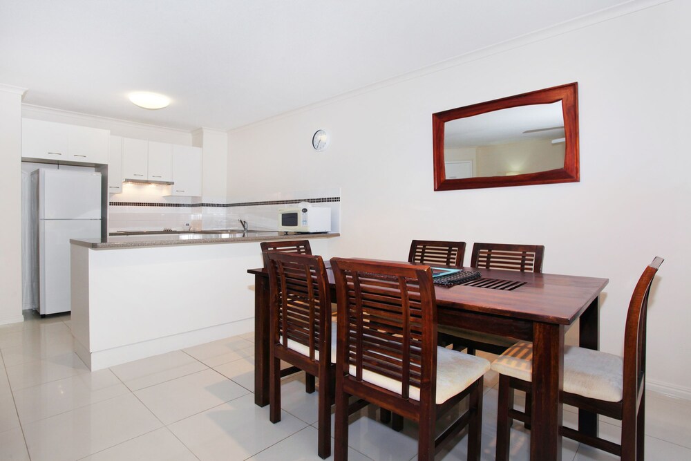 Dockside Apartments Mooloolaba