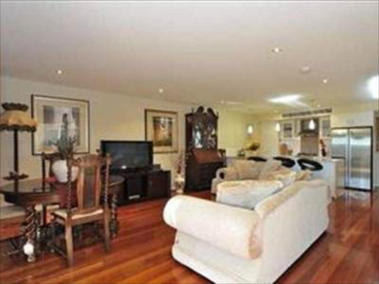 Spinnaker Apartments