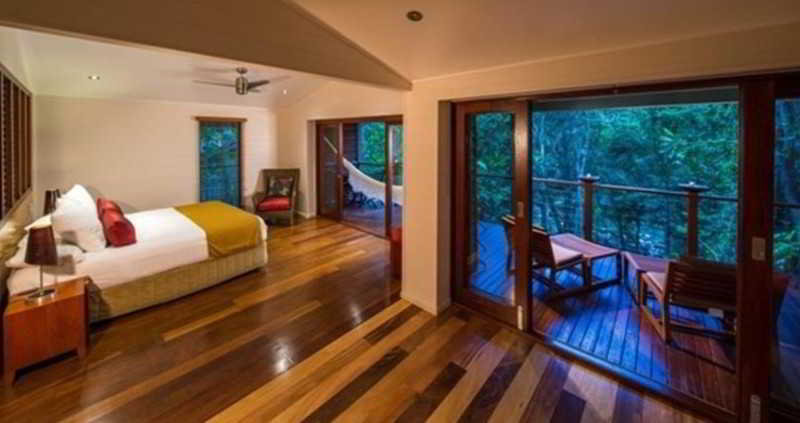 Silky Oaks Lodge