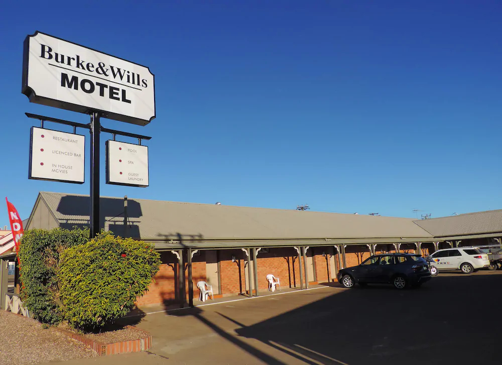 Burke & Wills Motel