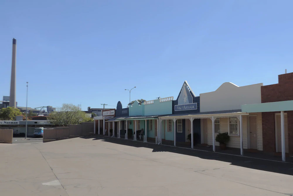 Burke & Wills Motel