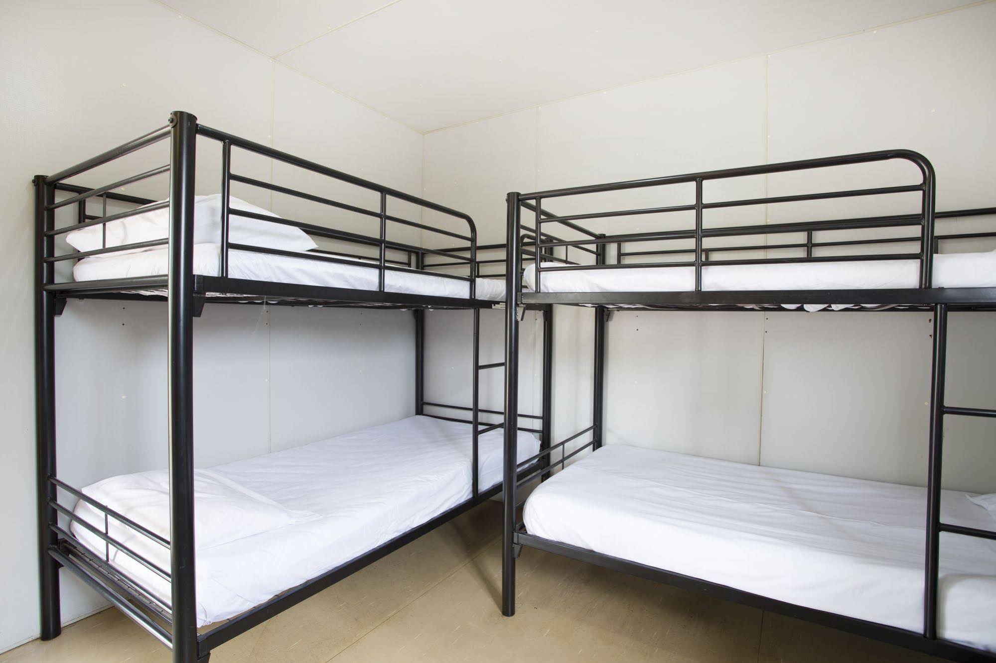 Mount Isa Holiday & Caravan Park