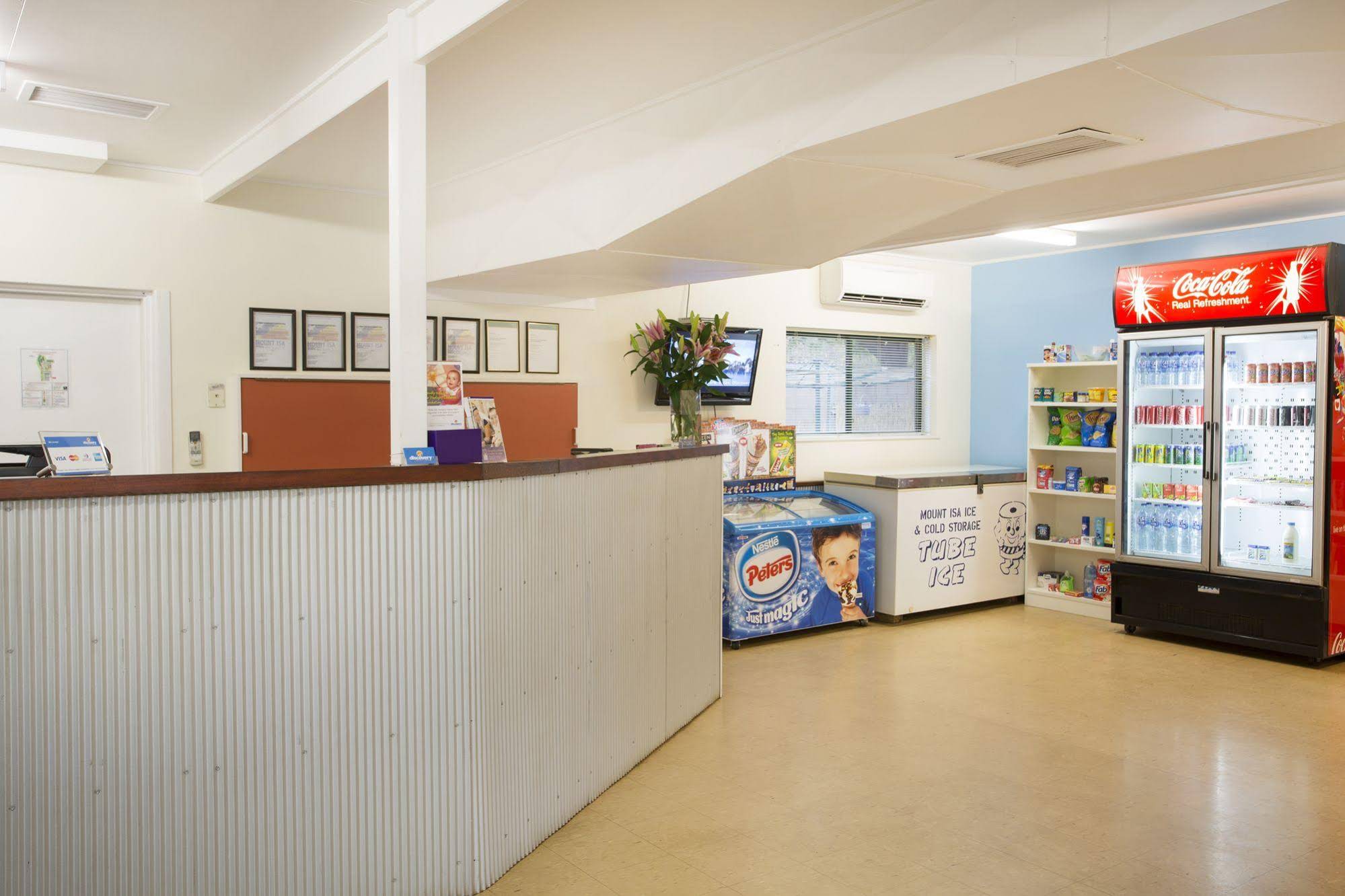 Mount Isa Holiday & Caravan Park