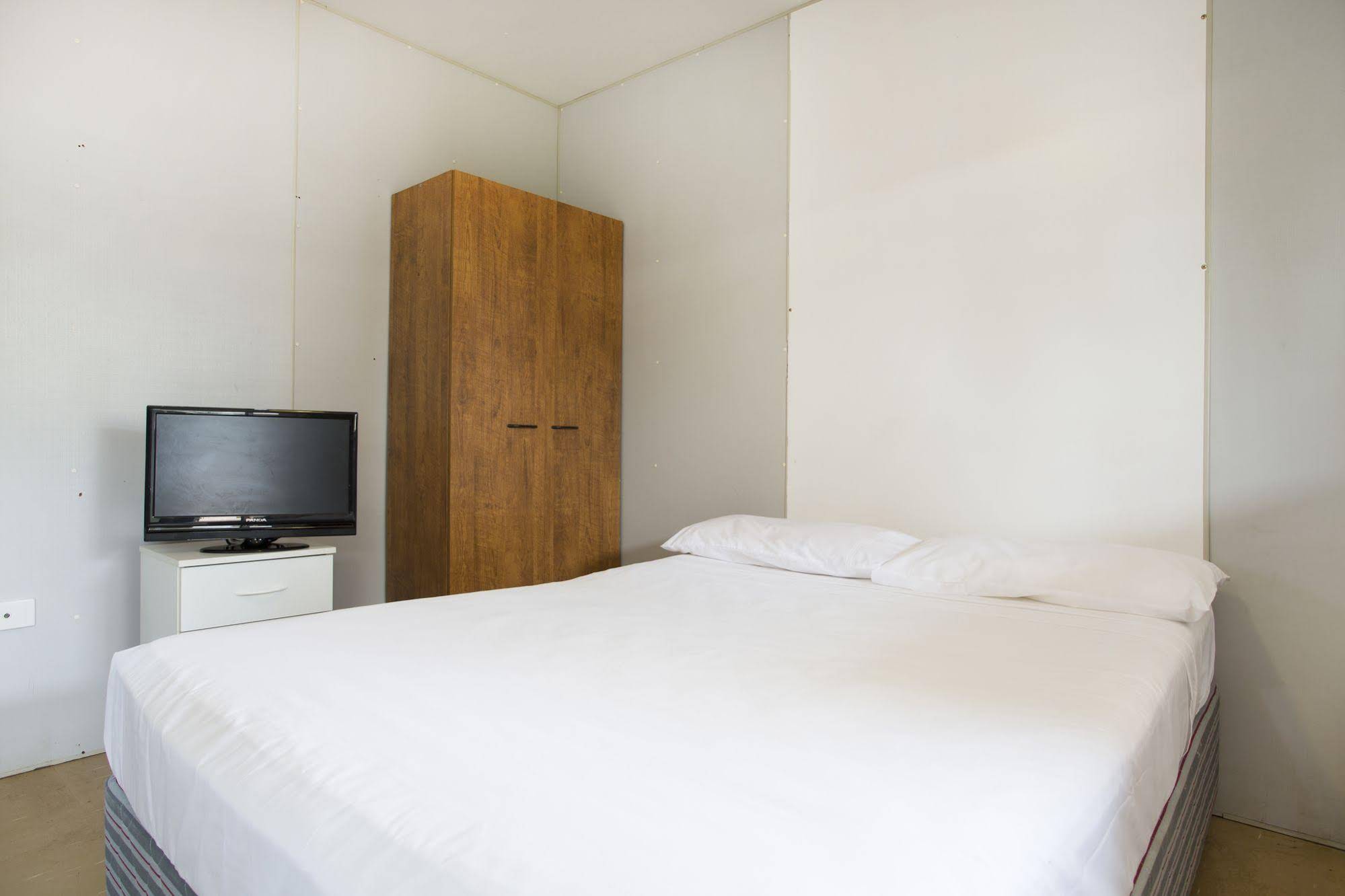 Mount Isa Holiday & Caravan Park