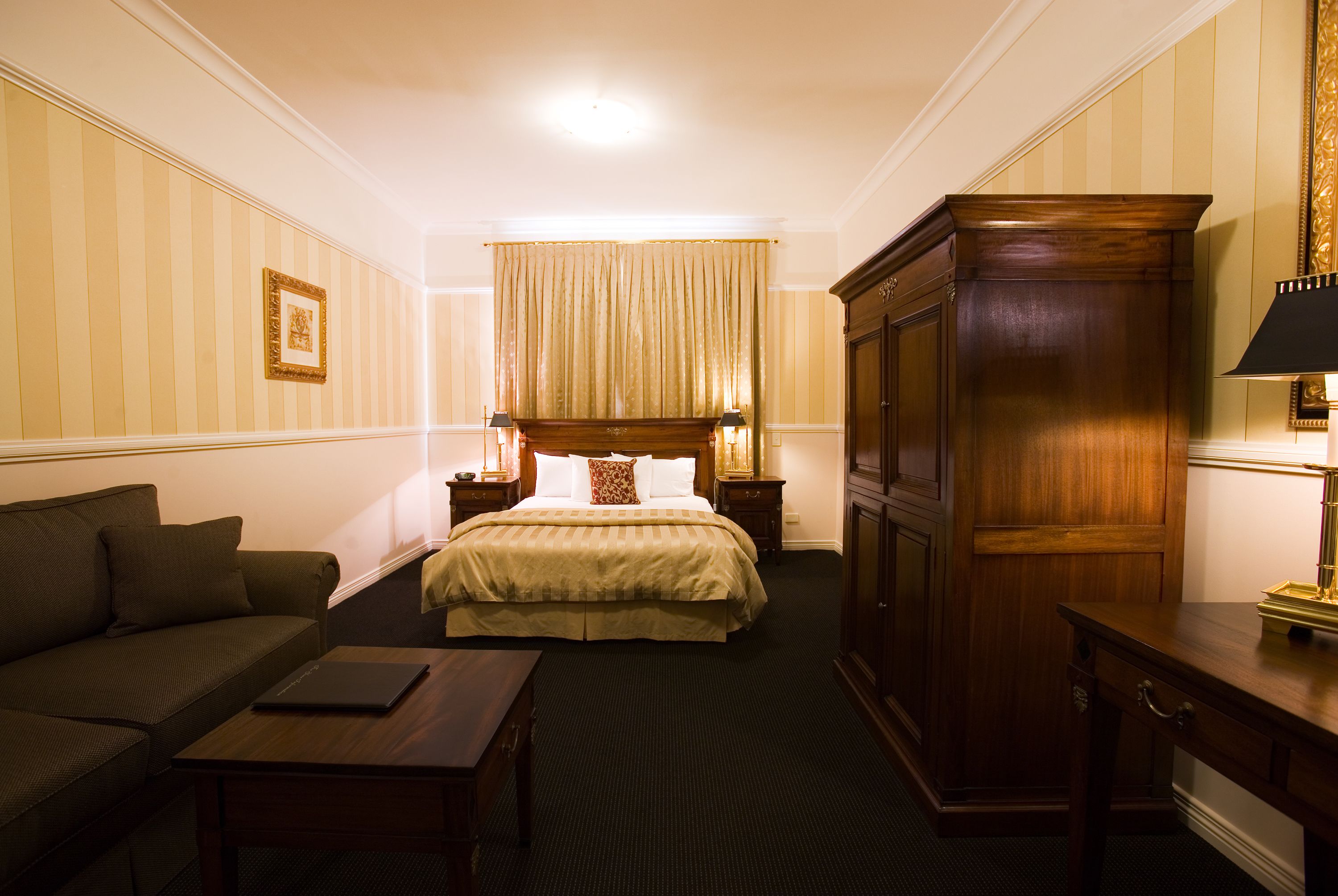 Redearth Boutique Hotel