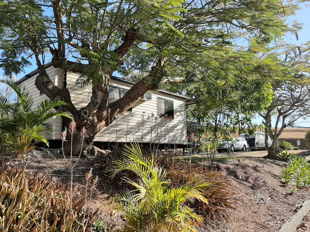 Mount Larcom Tourist Park