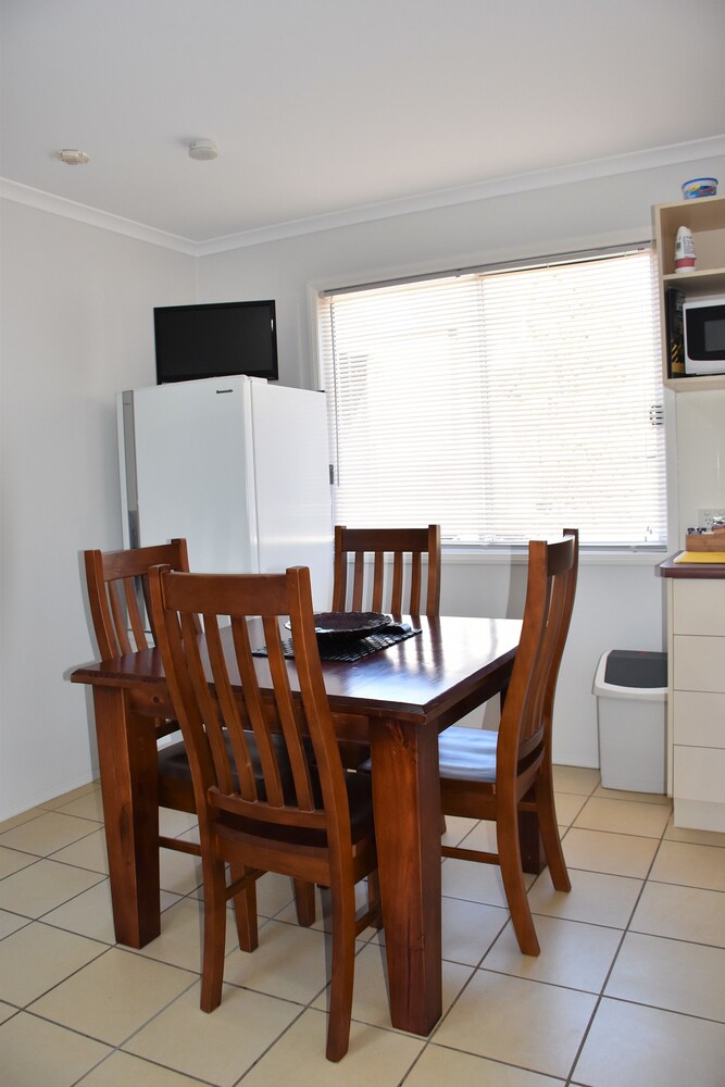 Mount Larcom Tourist Park