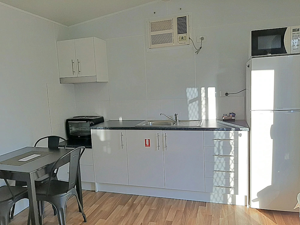 Mount Larcom Tourist Park