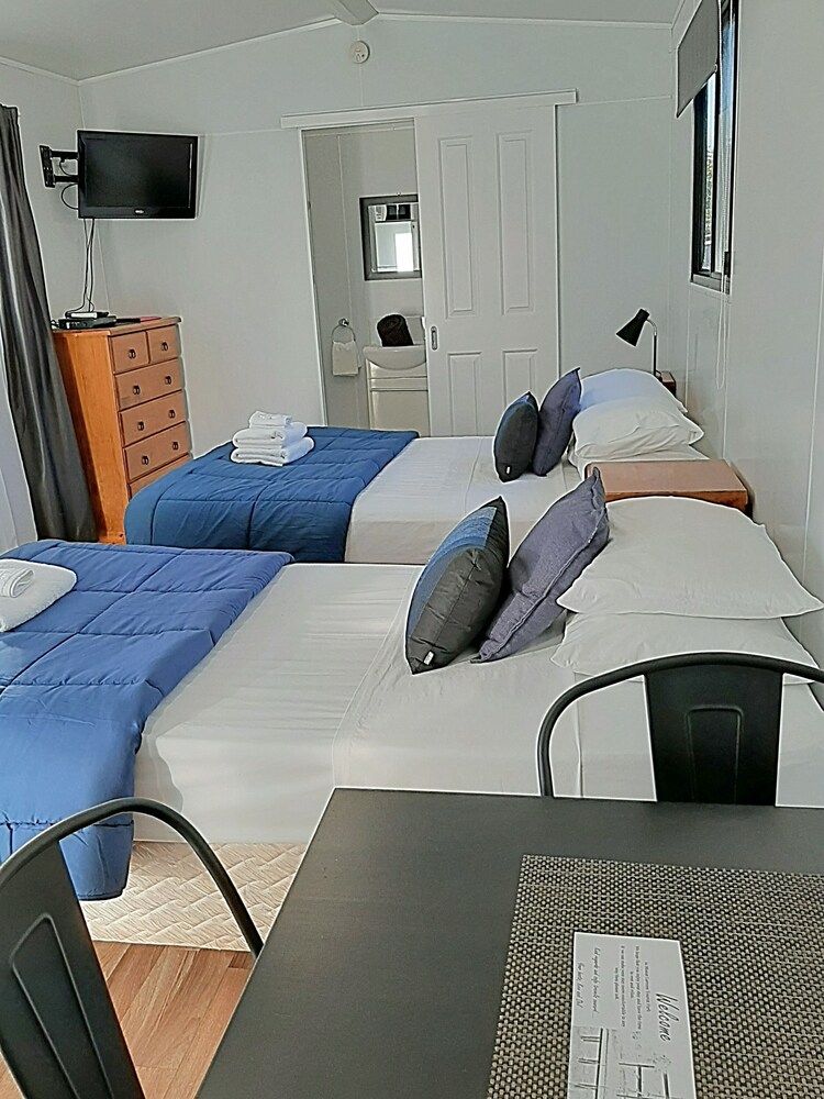 Mount Larcom Tourist Park