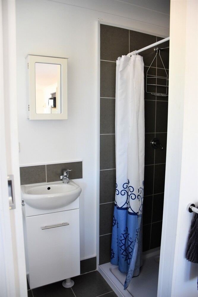 Mount Larcom Tourist Park