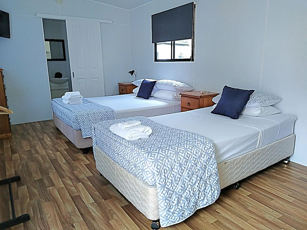 Mount Larcom Tourist Park