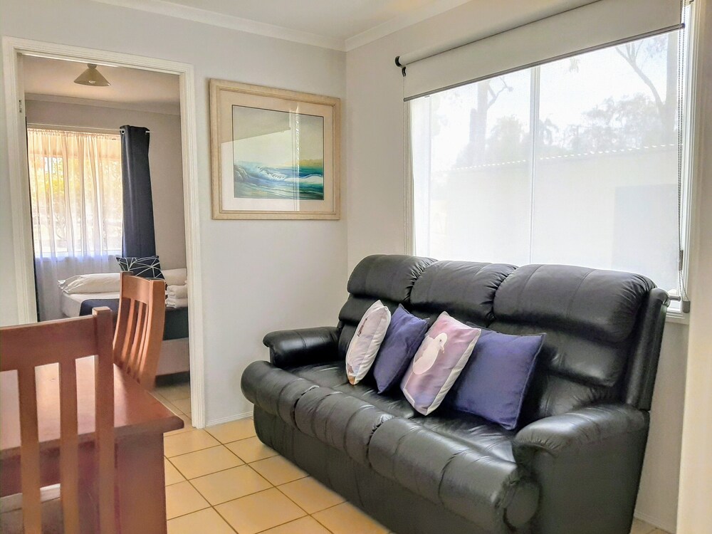 Mount Larcom Tourist Park