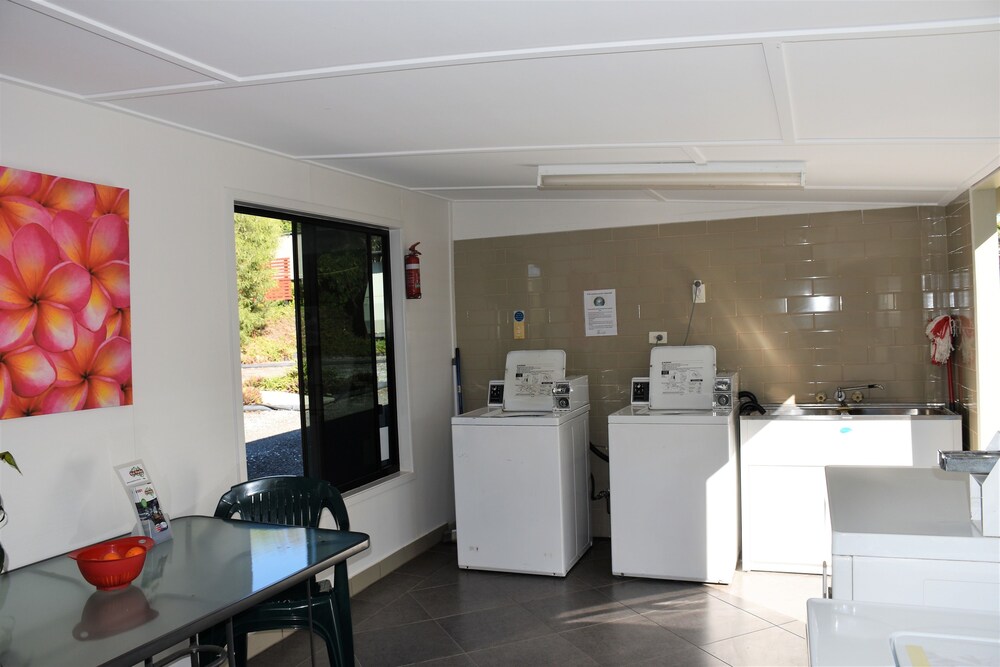 Mount Larcom Tourist Park