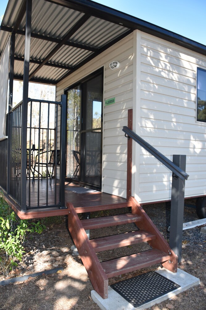 Mount Larcom Tourist Park