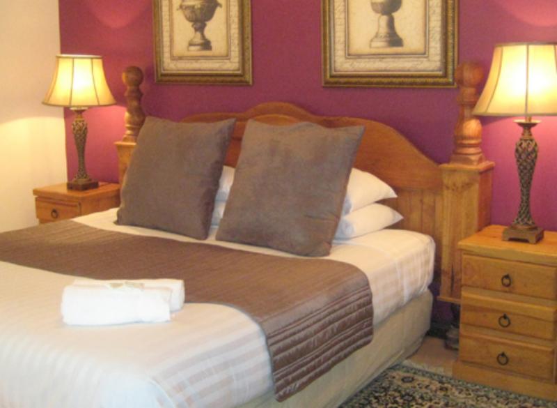 Mt Tamborine Stonehaven Guest House