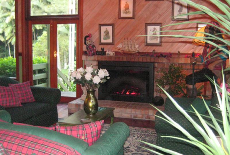 Mt Tamborine Stonehaven Guest House