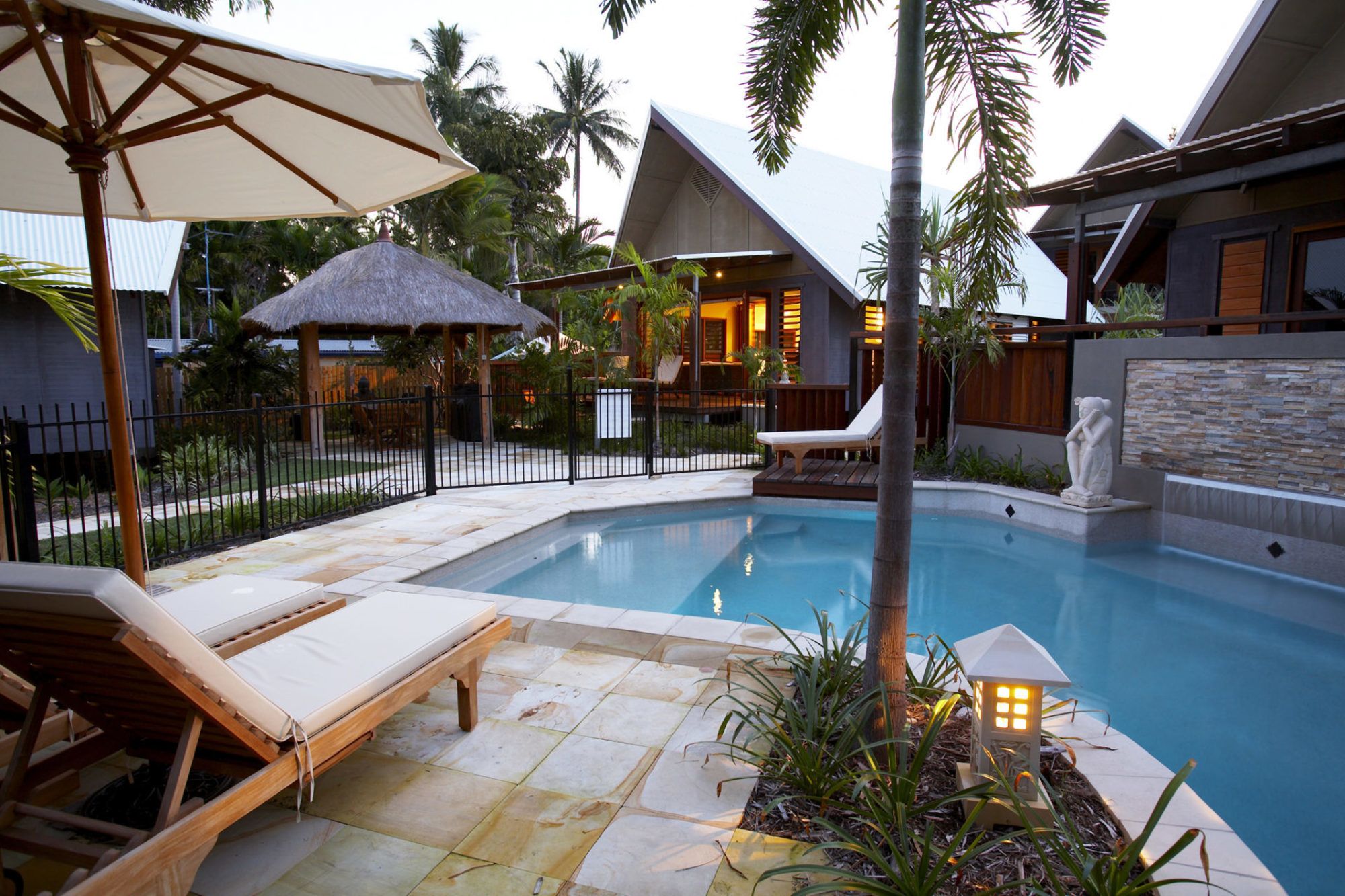 Pure Magnetic Villa
